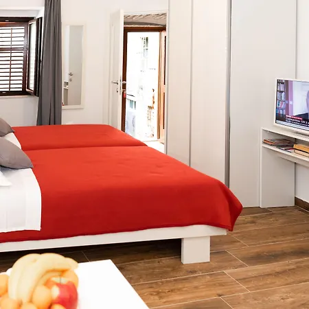 아파트먼트 산타 마리아 *