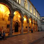 Santa Maria *
