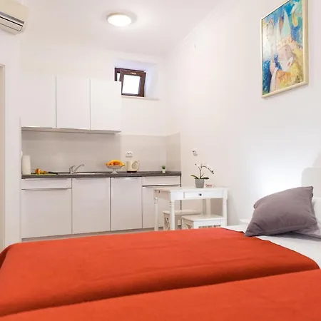 Santa Maria Apartment *