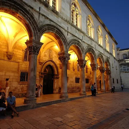 Santa Maria *