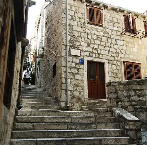 Santa Maria *