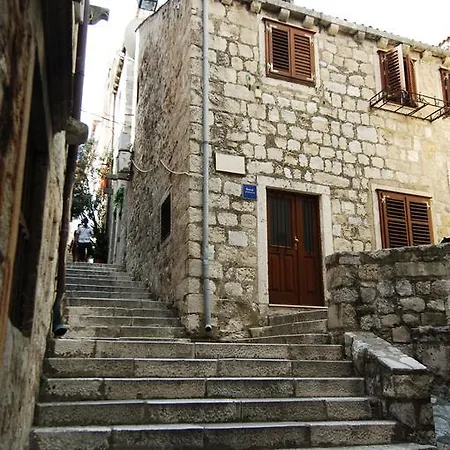 Santa Maria *